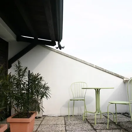 La Mansardina توري دي كوارتيسولو