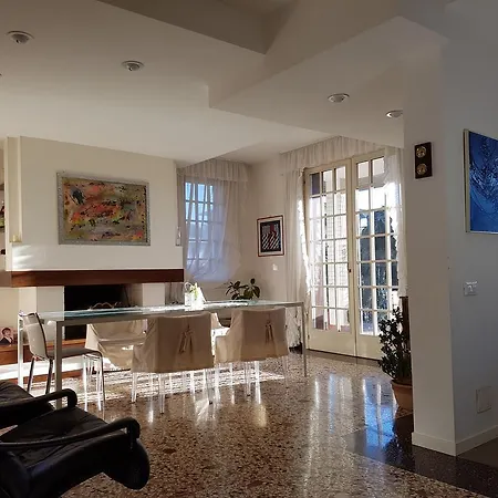 La Mansardina Bed & Breakfast