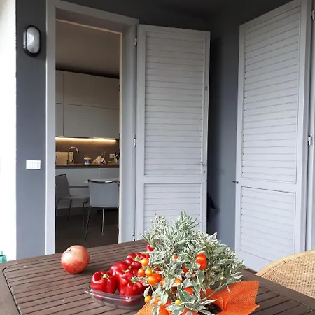 La Mansardina فندق مبيت وإفطار توري دي كوارتيسولو