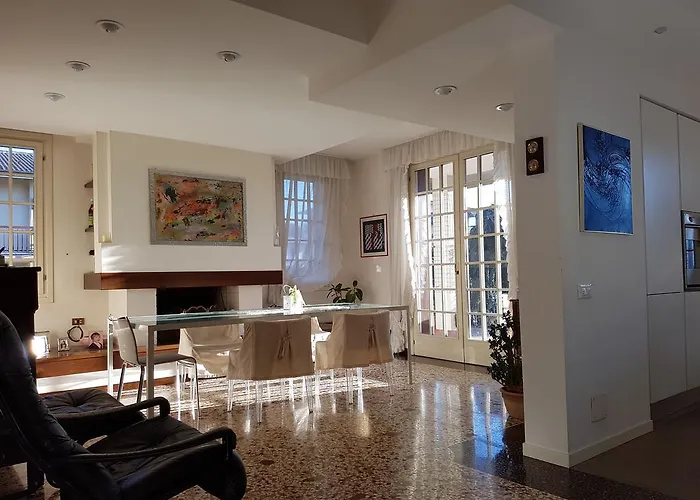 La Mansardina Bed & Breakfast